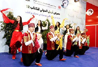 تجاوز عددهم الـ(100) ألف زائر بدبكة تراثية كردية اختتام معرض أربيل الدولي بنجاح باهر 