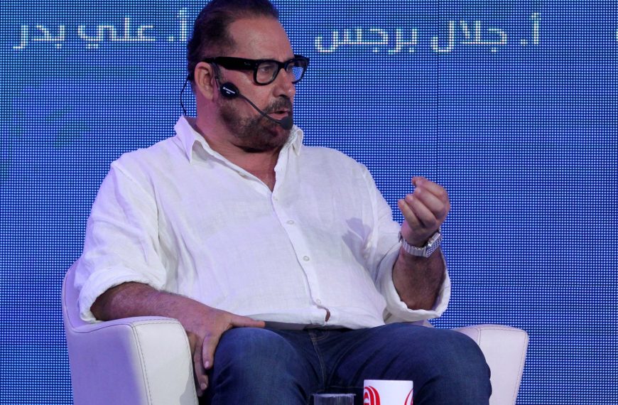 الروائي ومدير النشر في دار المدى علي بدر في حوار لـ «ملحق المدى»: ما يميز نسخة معرض أربيل  هو كمية المقبلين على الشراء
