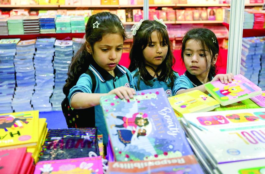 كتب الأطفال الكوردية تستقطب الأسر كبديل تربوي عن الشاشات
