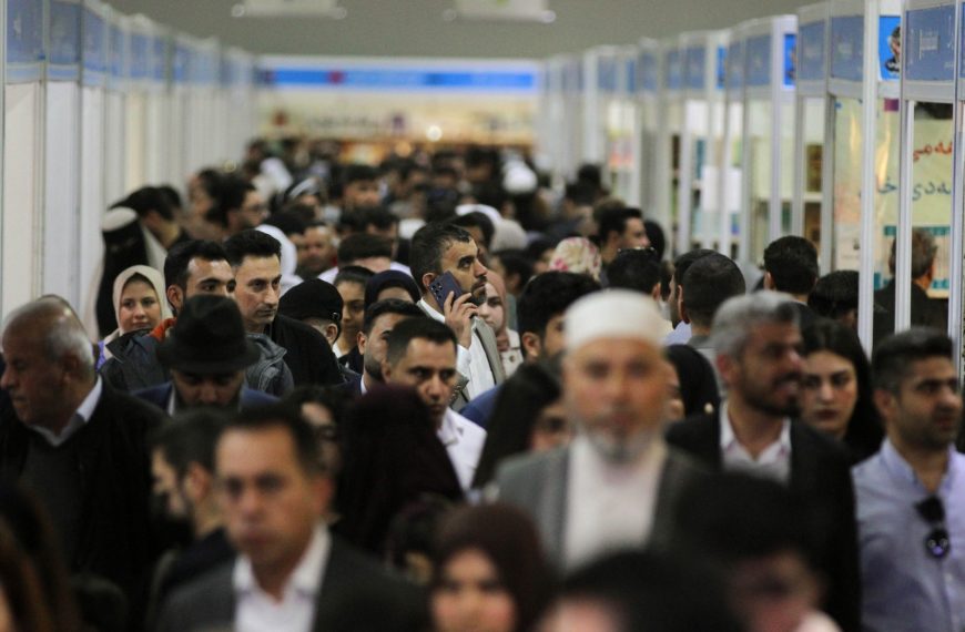 حديث في الممر: ماذا يهم القارئ اليوم؟